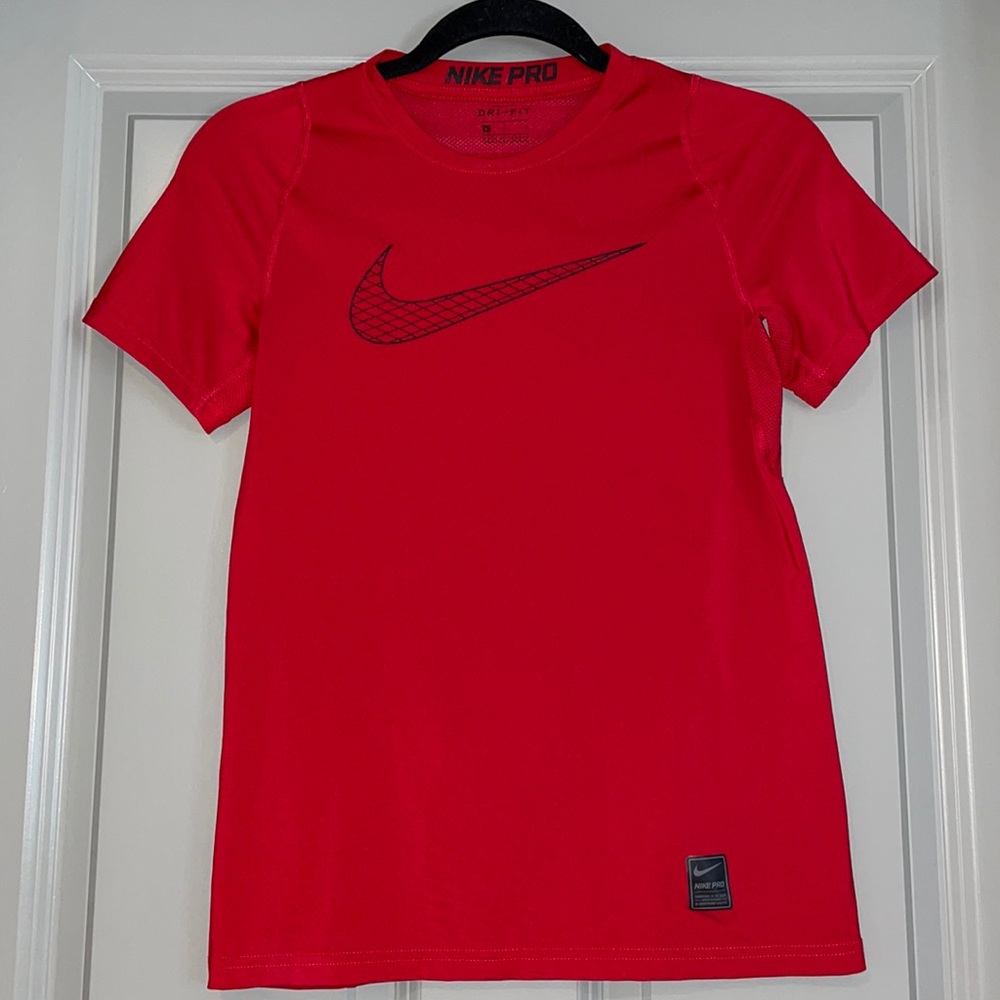 Boy’s Nike Pro Dri-fit shirt